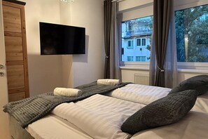 واي فاي وملاءات أسرّة