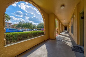 Property grounds - Family condo w/ resort access near the parks (Davenport)