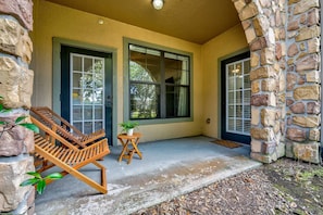 Terrace/patio - Family condo w/ resort access near the parks (Davenport)