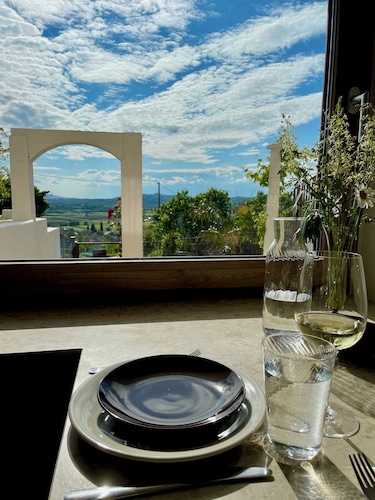 Studio with private terrace, great views and stylish interior in Vipava Valley
