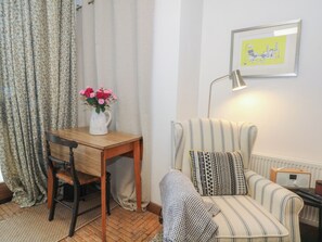 Cottage | Living area - Diamond Lodge (Stafford)