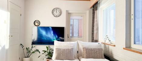 Työpöytä, Wi-Fi, vuodevaatteet