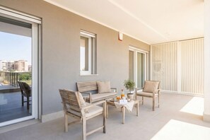 Terrace/patio - Borgo Felice 107 - Terrace Apartment +Free parking (Bari)