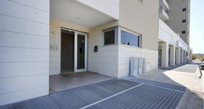 SkyGate - Gold - bright ensuite room