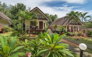 Villa, patio, vista al jardín | Caja de seguridad en la habitación y wifi gratis