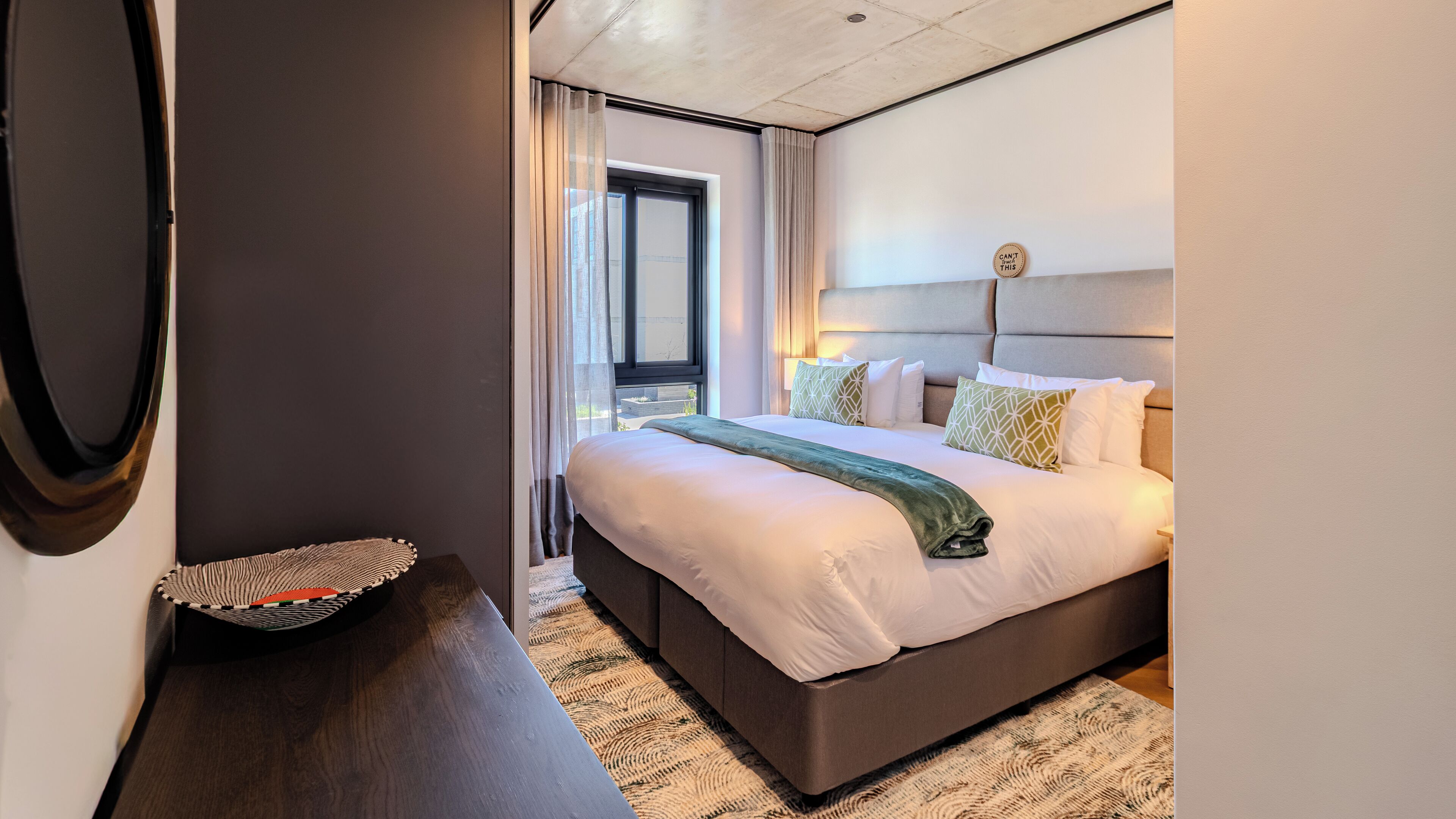 2 bedrooms, iron/ironing board, Internet, bed sheets