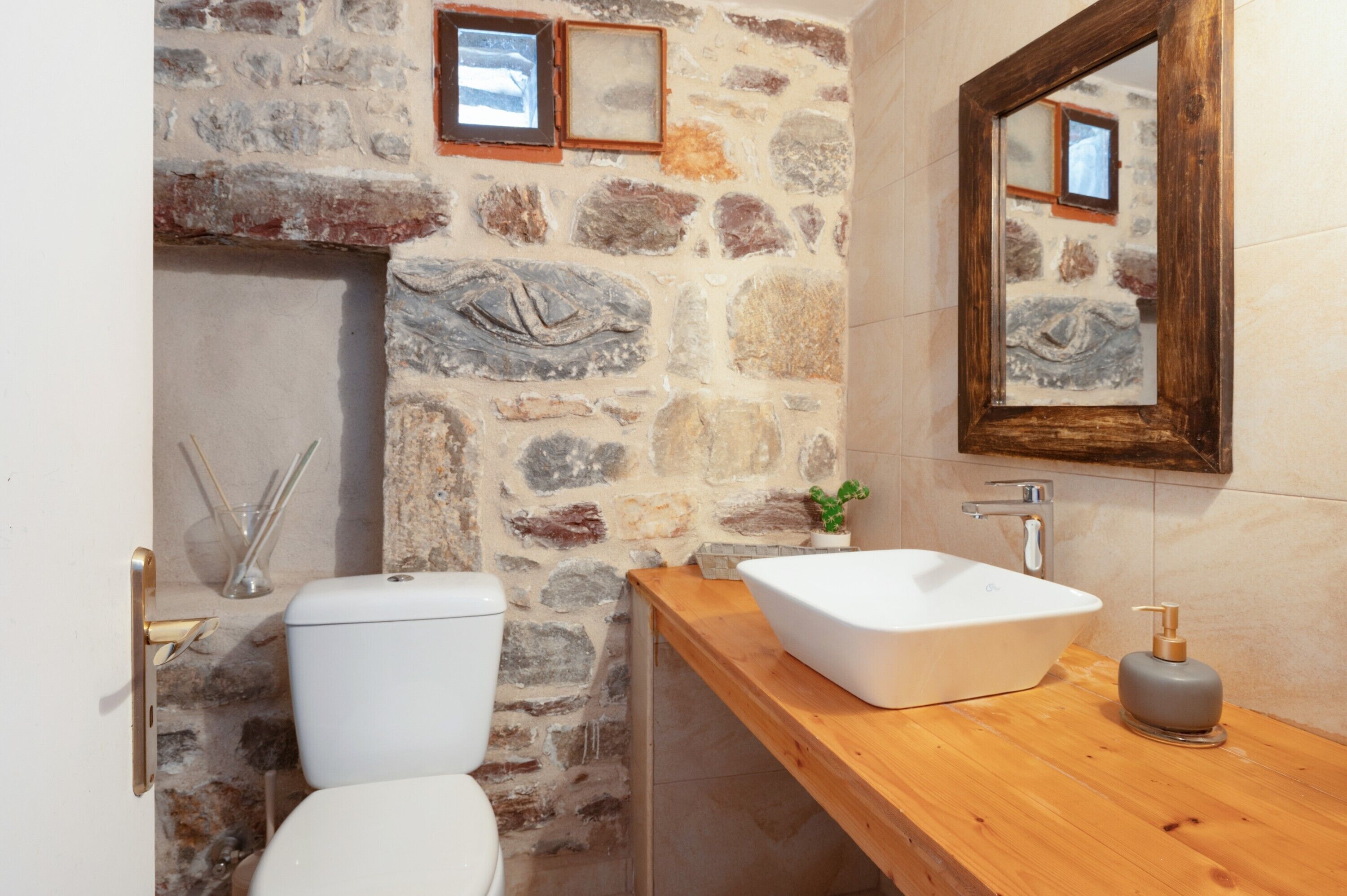 淋浴设施、吹风机、毛巾