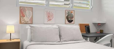 2 chambres, fer et planche à repasser, Wi-Fi gratuit, draps fournis