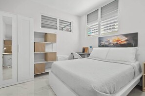 3 chambres, fer et planche à repasser, Wi-Fi gratuit, draps fournis