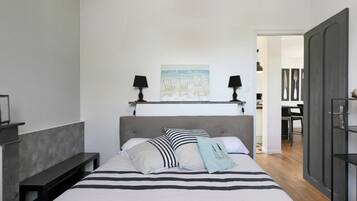 3 chambres, fer et planche à repasser, Wi-Fi, draps fournis