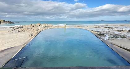 Holiday Home 'Villa Goall'O' 400m from the Port of Saint-Quay-Portrieux