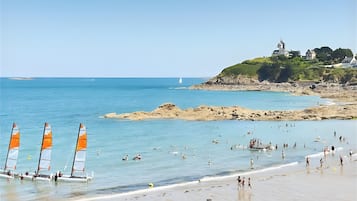 Playa en los alrededores