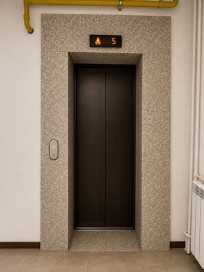 Lift - Metropole Apartments Signature Suite (Bucharest)