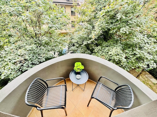 Metropole Apartments Signature Suite