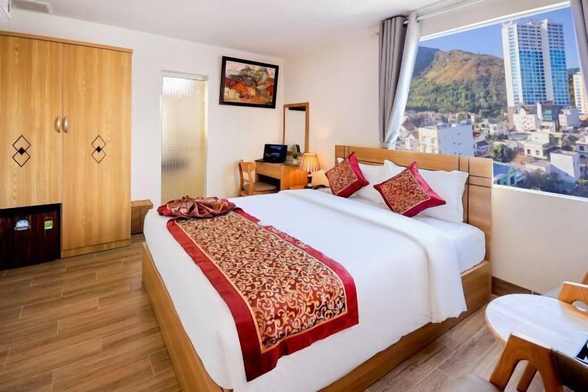 In-room safe, soundproofing, free WiFi, wheelchair access