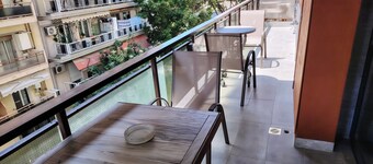 Olgas Luxury Apartment With 4 Bedrooms