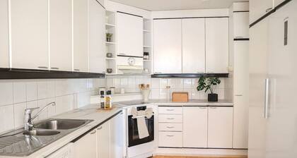 Aurora River View 3BR by BookLapland