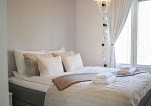 4 bedrooms, WiFi, bed sheets