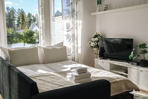 4 bedrooms, WiFi, bed sheets