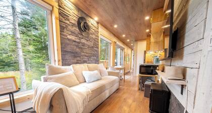 Spa & River View | Le Conteneur Caché