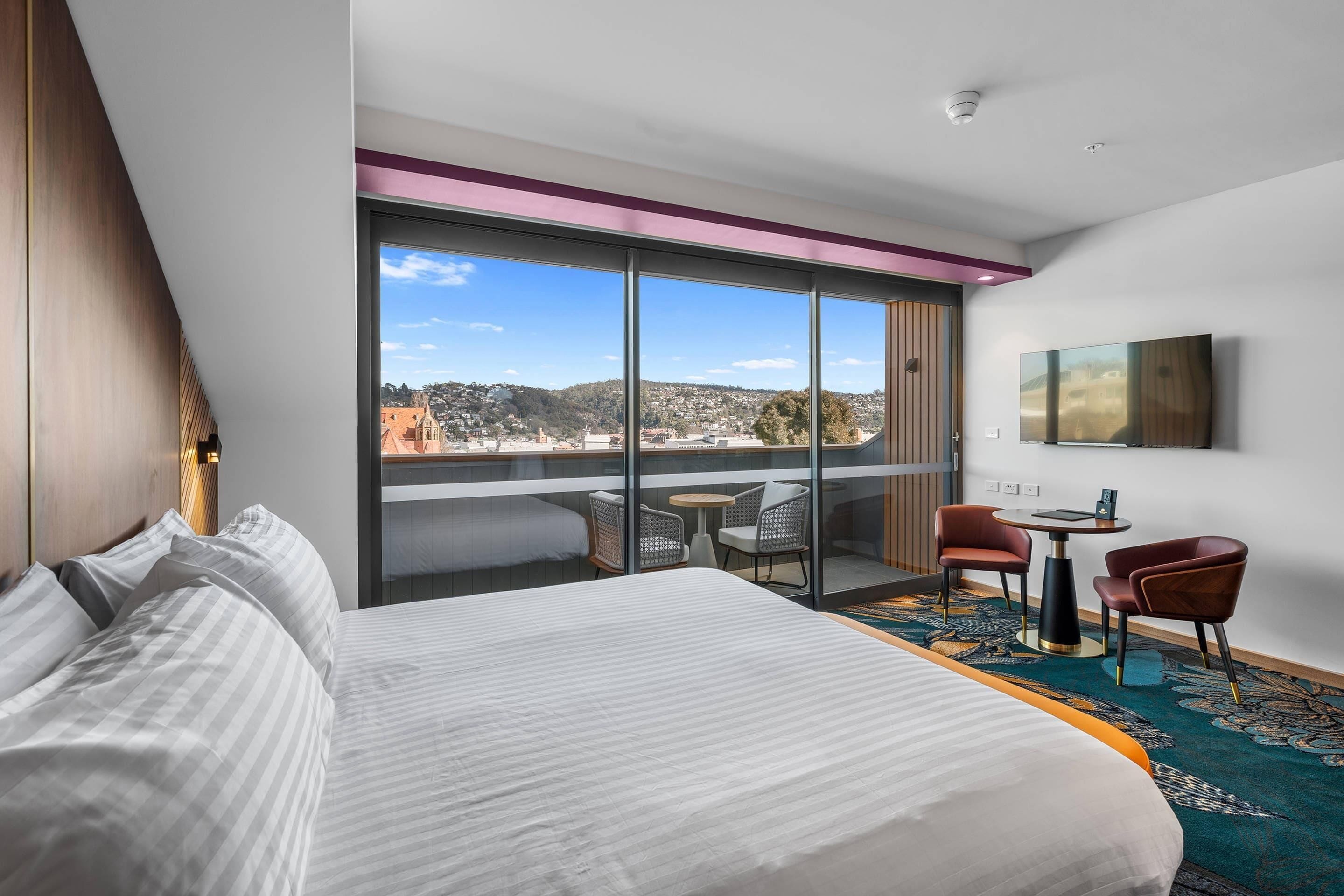 Room, 1 King Bed, Non Smoking (Efficiency)