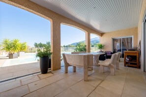 Restauration en plein air