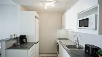 Mikrowelle, Ofen, Herdplatte, Geschirrspüler