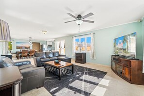 Casa (3 Bedrooms) | Servicio de la propiedad