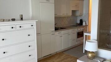 Four, plaque de cuisson