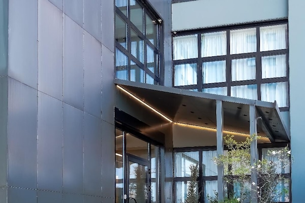 Konaklama yerinin ön cephesi