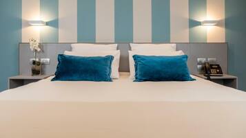 Familien-Studiosuite | Minibar, Zimmersafe, Schreibtisch, laptopgeeigneter Arbeitsplatz