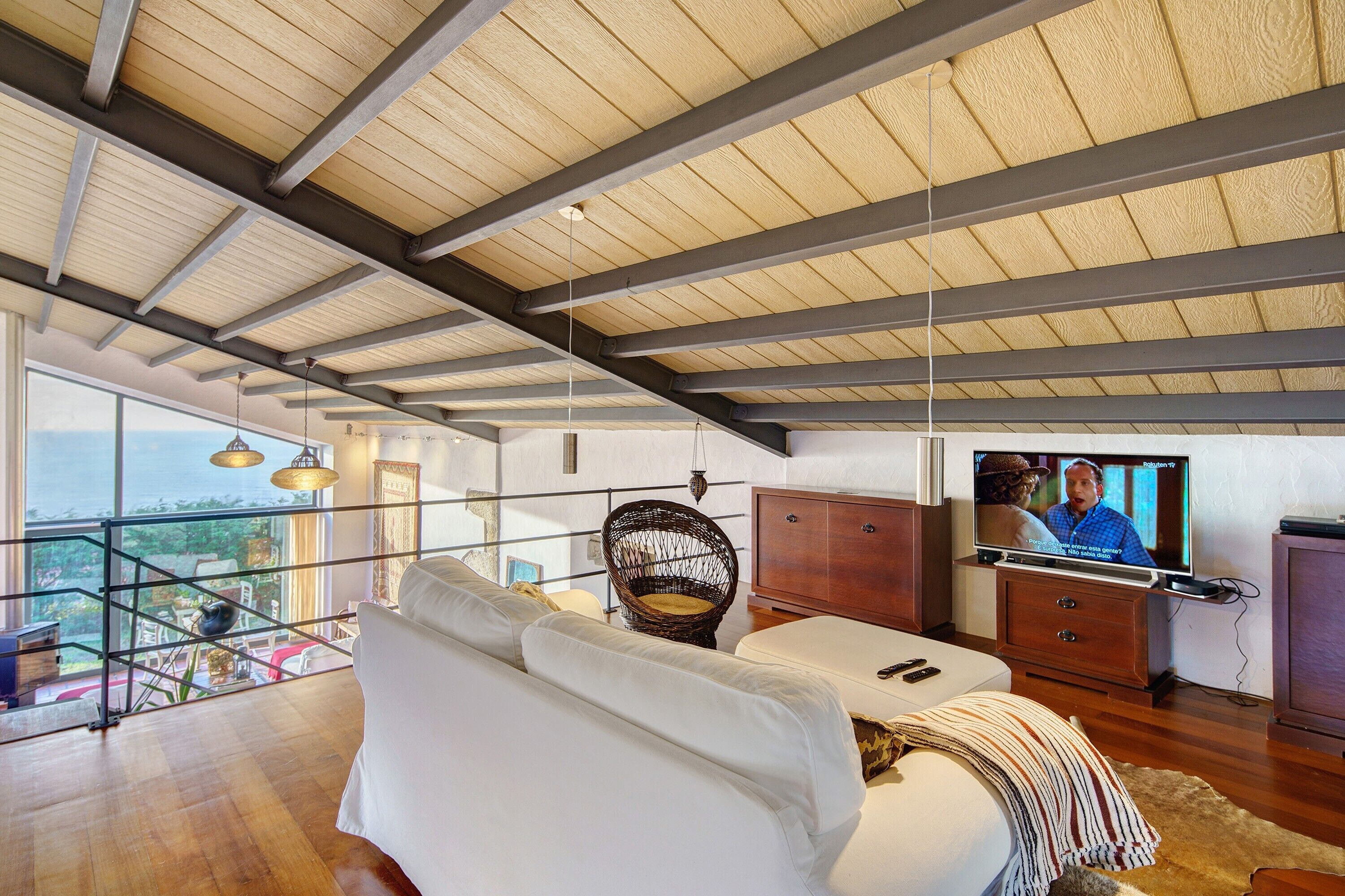 TV, fireplace, DVD player, stereo