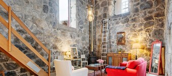 Holiday Home 'Serreta Island Home 2 Loft' with Sea View, Private Garden and Wi-Fi