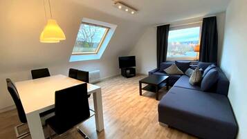 Classic Apartment, Mountain View | Living area