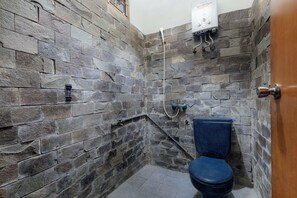 Villa | Badkamer | Een bidet