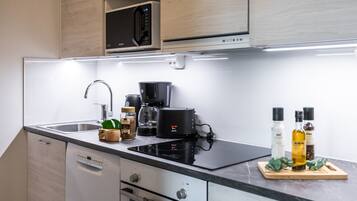 Microwave, oven, stovetop, coffee/tea maker