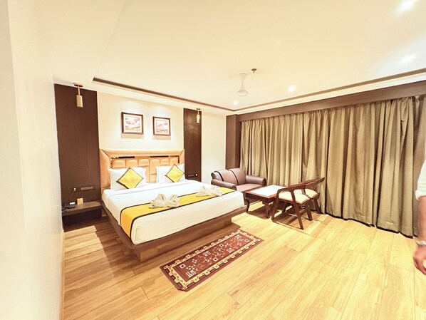 Superior Room, City View | Free WiFi, bed sheets