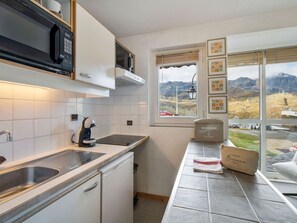 Réfrigérateur, un four