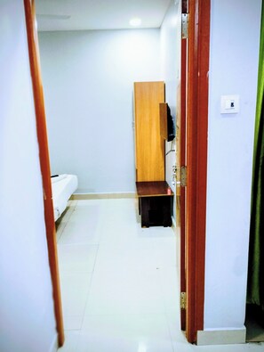 Classic Room, Balcony | Desk, laptop workspace, free WiFi
