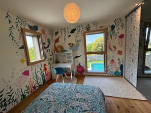 5 bedrooms, iron/ironing board, WiFi, bed sheets - Villa 'Breizh'ome' with Private Pool, Private Terrace, and Wi-Fi (Saint-Cast-le-Guildo)