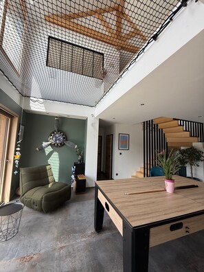 Interior - Villa 'Breizh'ome' with Private Pool, Private Terrace, and Wi-Fi (Saint-Cast-le-Guildo)