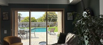 Villa 'Breizh'ome' avec piscine privée, terrasse privée et Wi-Fi