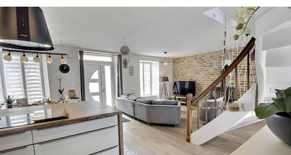 Maison de Vacances 'Les Hirondelles' avec Terrasse Privée et Wi-Fi