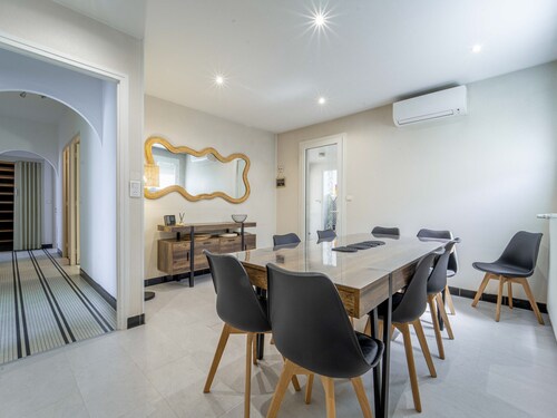 Renovated house in Mimizan for 10 people with garden close to ocean