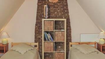 2 間睡房、免費 Wi-Fi