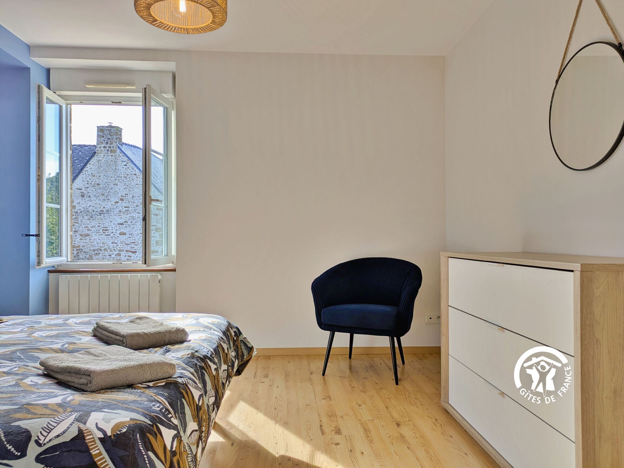 5 bedrooms, free WiFi, bed sheets