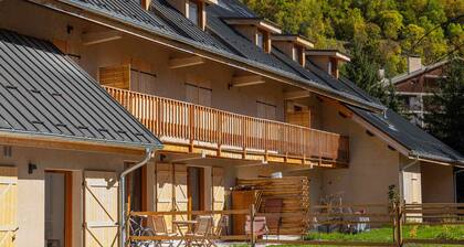 Appartement familial 4 adultes + 4 enfants, proche village, parking