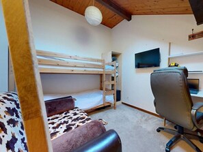 2 bedrooms, free WiFi