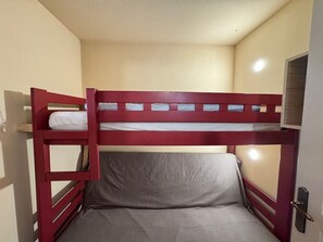 1 bedroom