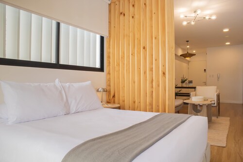 w Chic Luminous 1BR in San Isidro